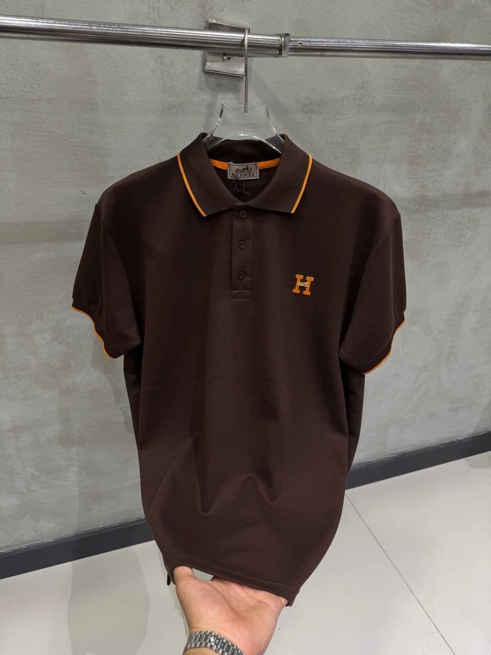  T-shirt  13